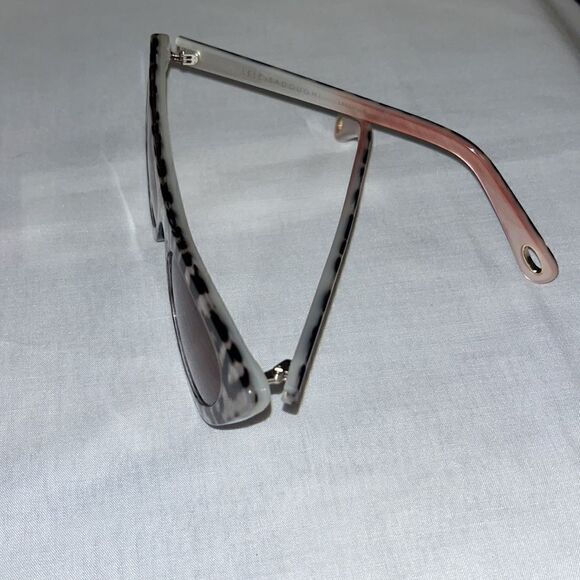 Lele Sadoughi Downtown Acetate Cat-Eye Sunglasses NWT $175 - Picture 9 of 10